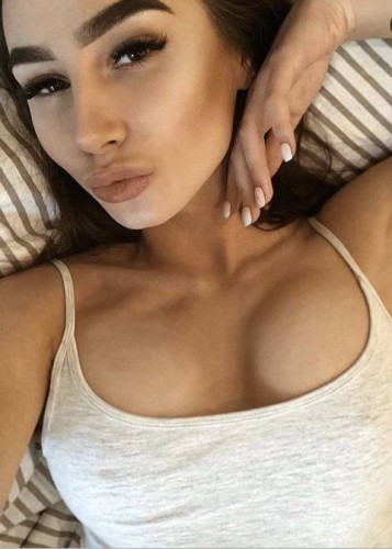 Ева, Г. Павловск